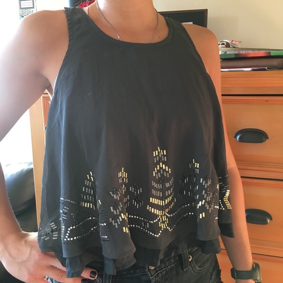 Super Cute Summer Top SOLD - Picture 6 of 6